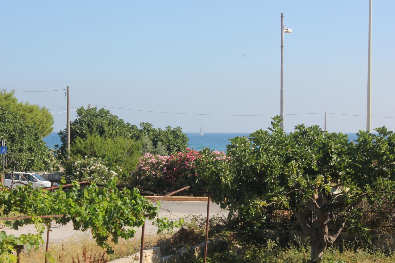 Trentatre Quarantatre Bed & Breakfast Mola di Bari Exterior photo